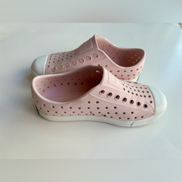 Kids’ Native Jefferson Slip-on Sneaker - Picture 4 of 9